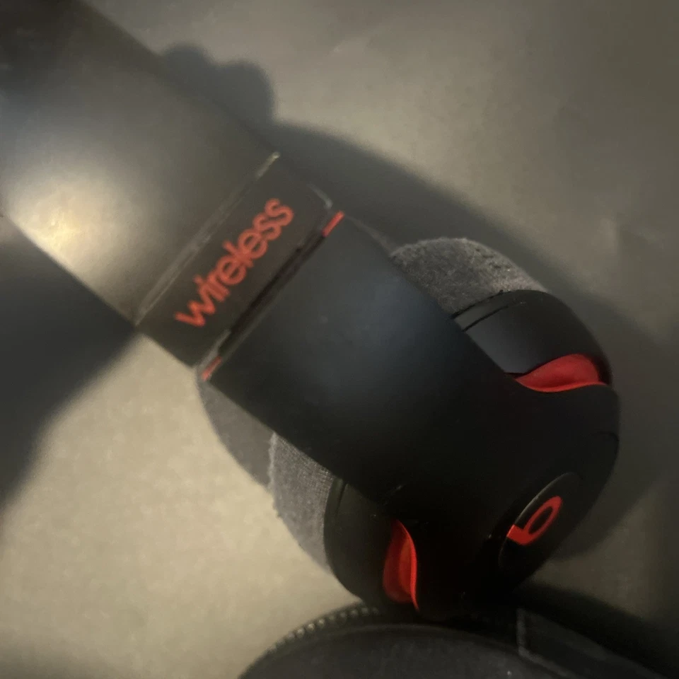 Beats Studio Wireless, photo 4 of 5