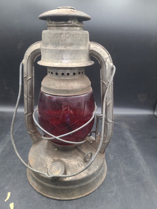 Vintage Dietz Little Wizard Kerosene Lantern Red Globe, Untested, As Is. MG