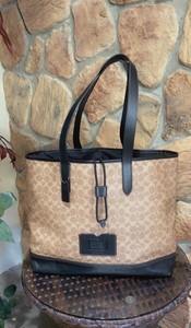 coach travel tote