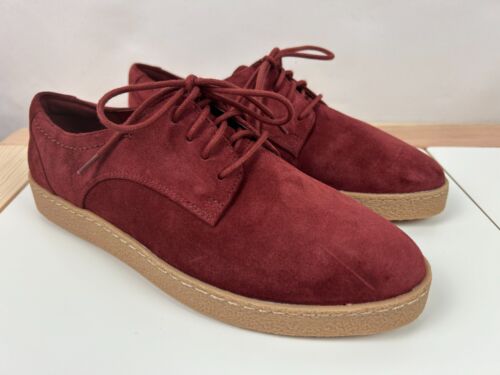 CLARKS Women's Lovely 'Lillia Lola' Red Suede Lace Up Shoes, Size UK 5 D! - Picture 1 of 8
