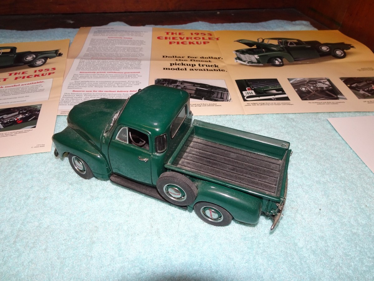 Danbury Mint 1953 Chevrolet Pick Up Truck 1:24 Diecast with Title