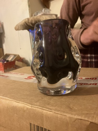 Liskeard Black Glass Vase - Picture 3 of 6