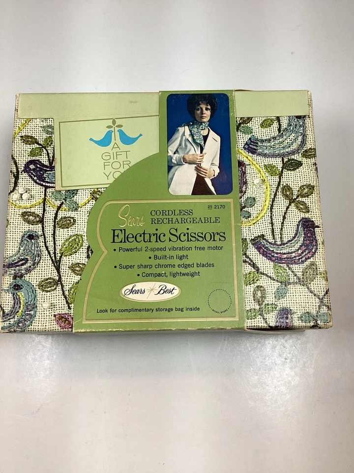 Vintage 1970 Sears Best Cordless Rechargeable Electric Scissors 2170 New In Box - Image 4 of 4