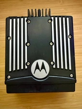 Motorola XTL 2500 M21SSM9PW1AN UHF R2 450-520mhz Mobile Radio