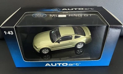Autoart Ford Mustang GT 2005 Legend Lime grün met. 1:43 OVP - Bild 1 von 2