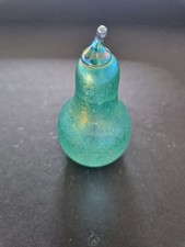 Reiherglas. Kleine gr&uuml;ne Birne. Handmade In Cumbria