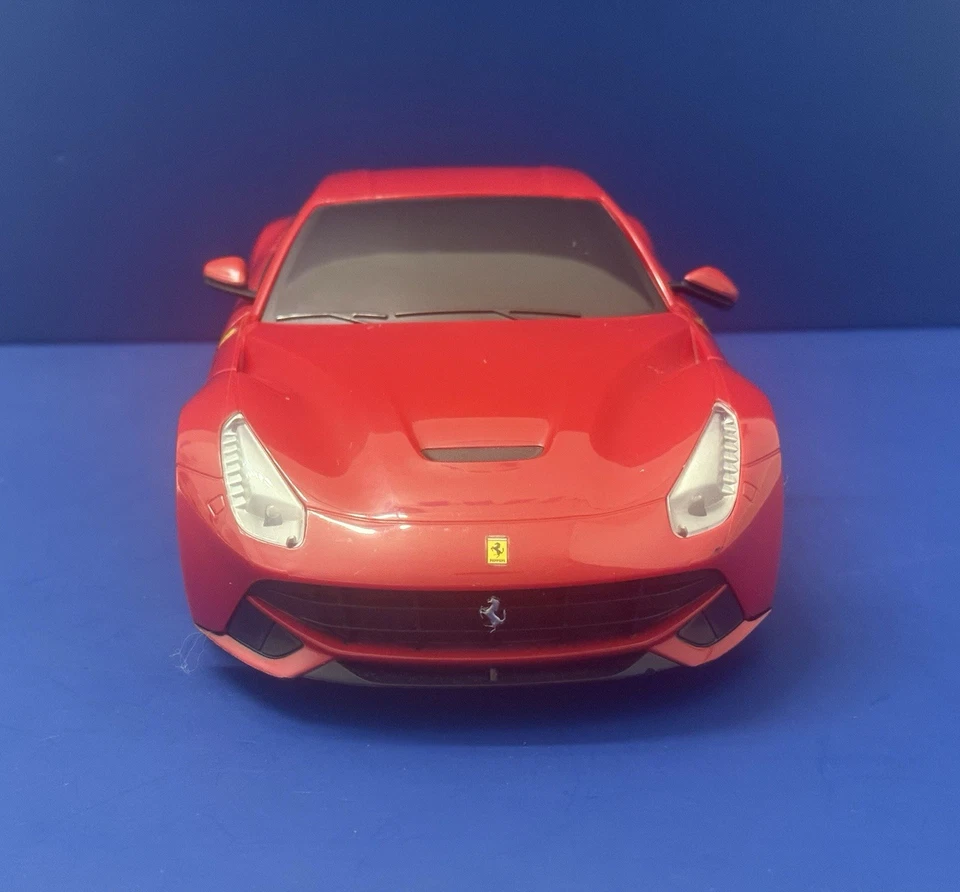 1/18 Scale Ferrari F12 Berlinetta Remote Control Racing Car R/C no remote  - Image 3 of 4