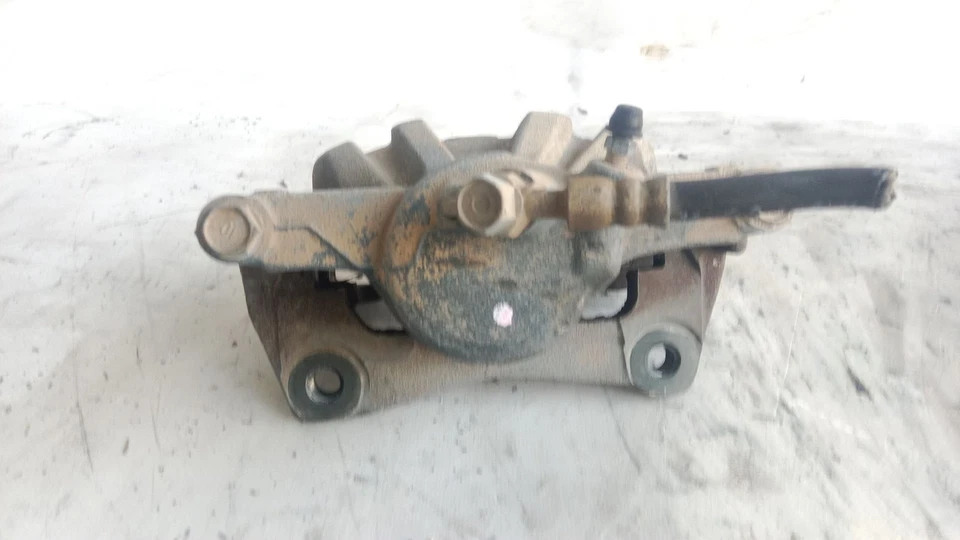 4775005060 PINZA FRENO DELANTERA DERECHA / 2419449 PARA TOYOTA COROLLA LIFTBACK - Imagen 4 de 4