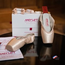 Merlet Lisa Pointe Shoe Kit with Box and Accessories NEW