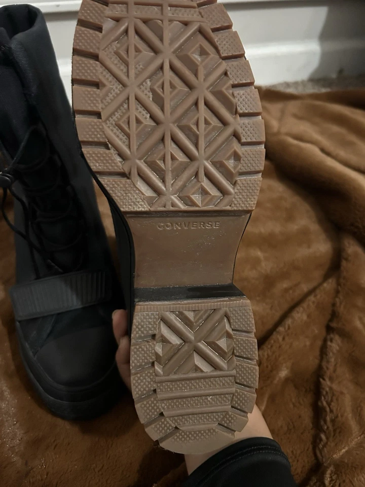 Botas de combate Converse Chuck All Star GR82 gruesas negras para mujer talla US 9,5 Foto 3 de 4