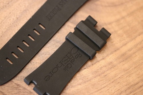 Bracelet Audemars Piguet Royal oak Offshore Rubberclad - Picture 3 of 5