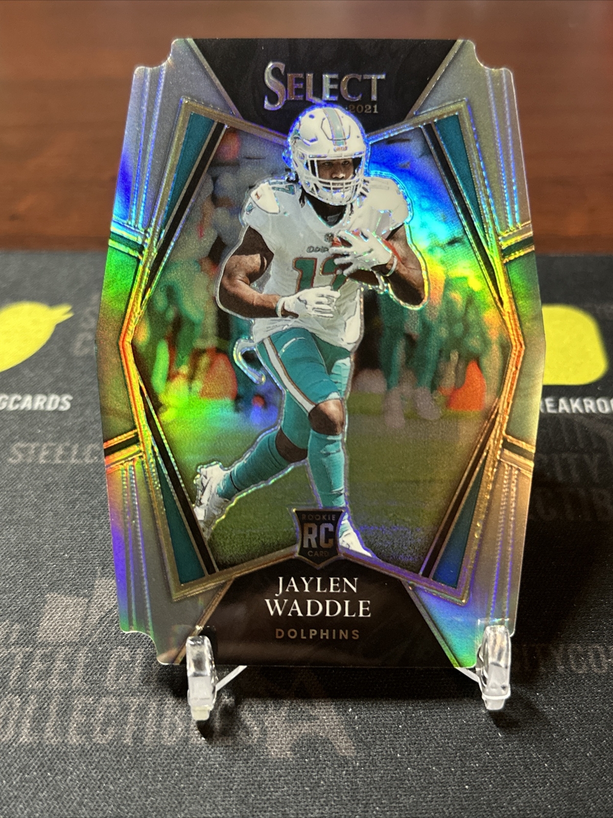 2021 Panini Select Jaylen Waddle RC SP Silver Prizm Die-Cut Premier Level #148