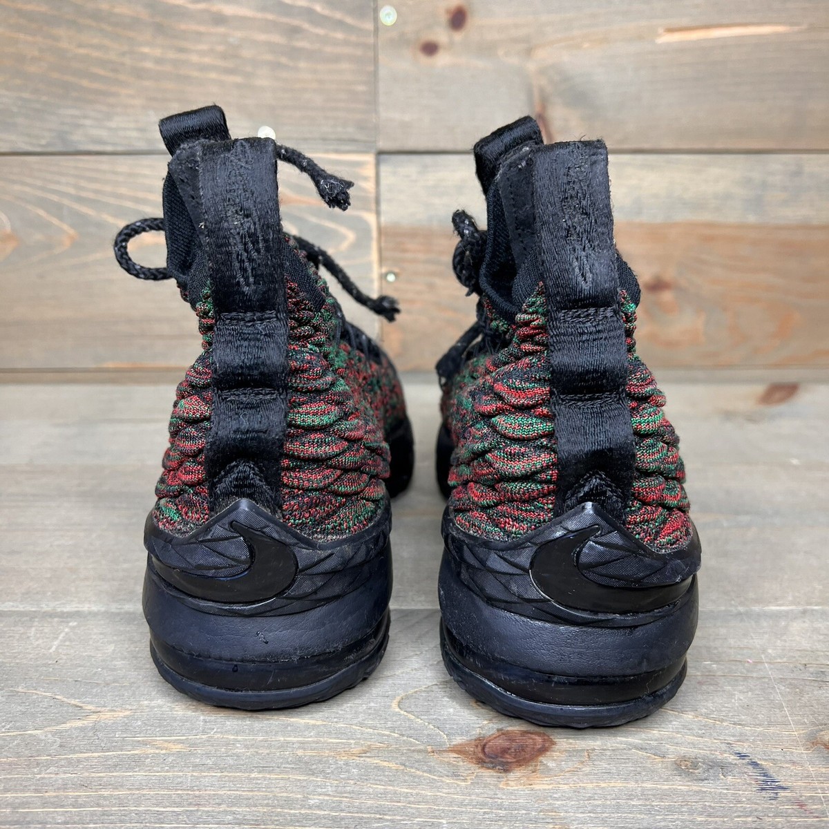 Nike LeBron 15 XV Sneakers BHM Black Green Red 943762-900