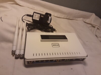 D-Link High Speed Wireless DIR-855 N QUADBAND GIGABIT ROUTER Gaming/Musik/Video