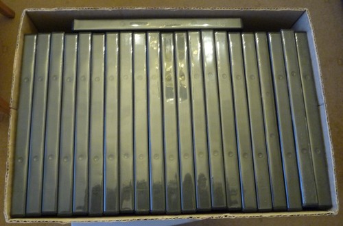 44 x 3 WAY BLACK DVD 22mm SPINE - HOLDS 4 DISCS - EMPTY CASES - EXCELLENT - Afbeelding 3 van 3