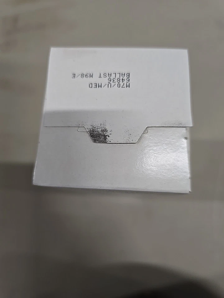 Lámpara bombilla de halogenuros metálicos Sylvania 64836 MP70/U/MED 70W E17 (E26) Foto 4 de 4