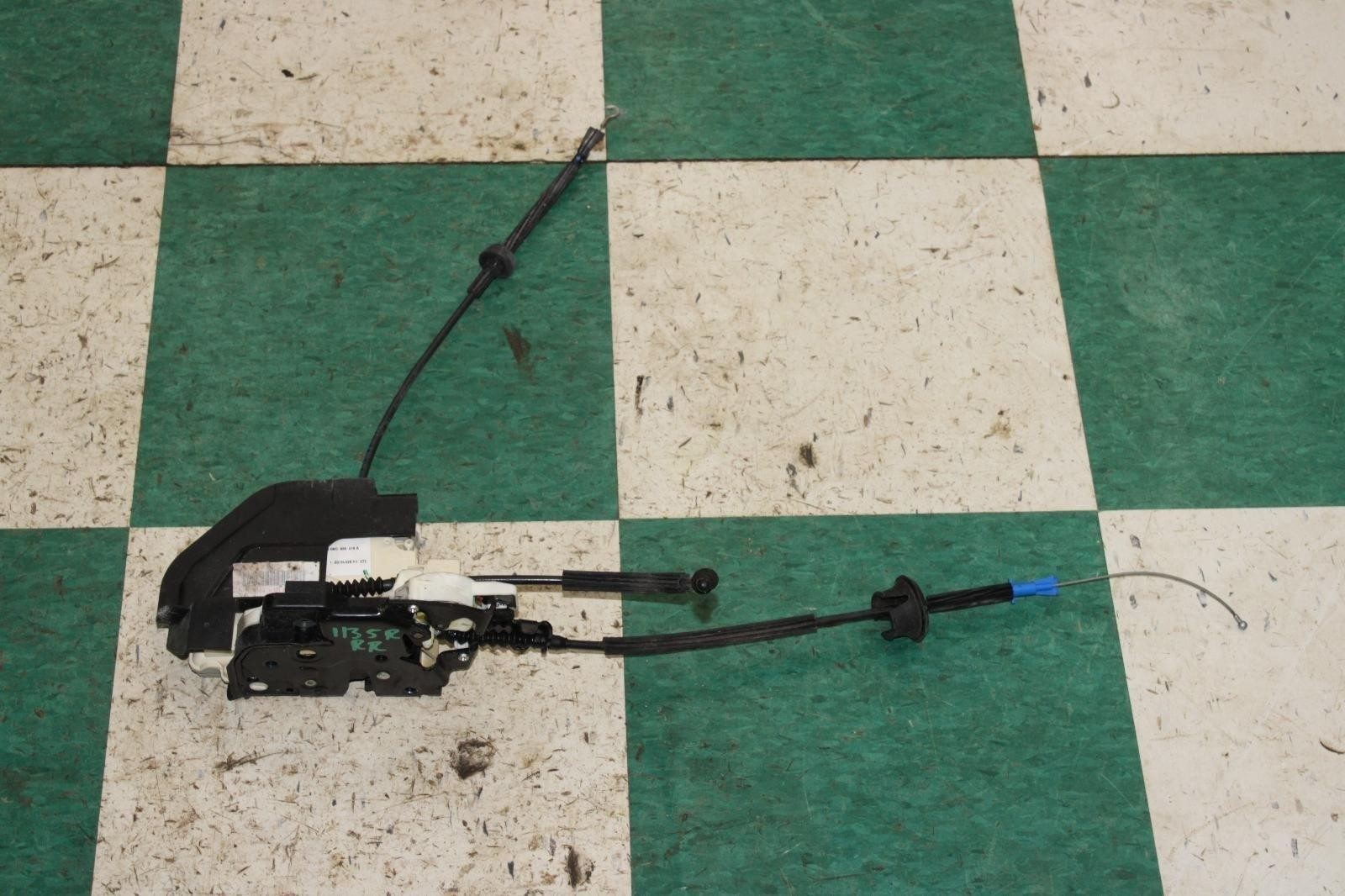 13-18 Flying Spur Black Rear Passenger Right RH Door Lock Latch Assy OEM WTY OE