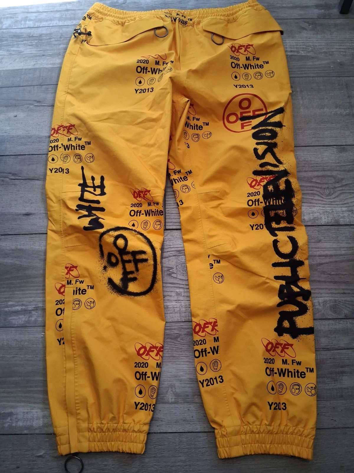 Off-White Gore-Tex Public Television Pants XL
Opens in a new window or tab