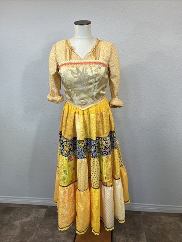 Beauty Beast 38” Women’s Yellow Villager Into Woods Renaissance Silly Girl Gypsy
