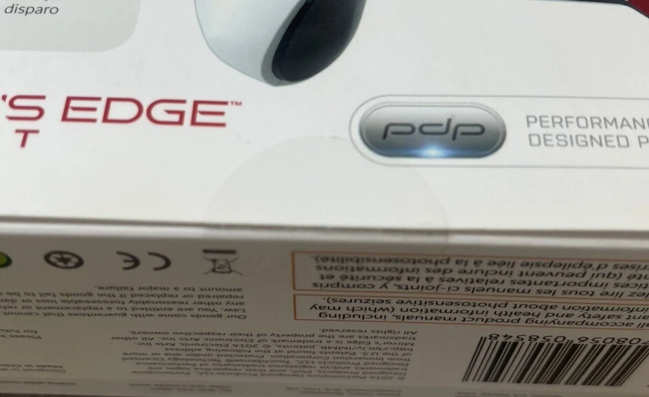 Mirror's Edge Official Wired Controller Limited Edition - Xbox One **BRAND NEW** - Image 3 of 4