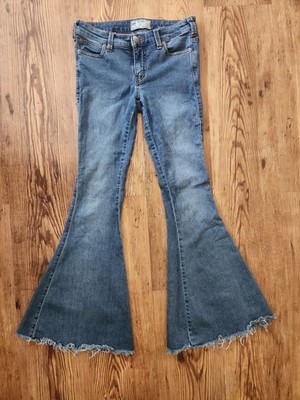 Free People Women's Extreme Flare Jeans Low-Rise Raw Hem Size 27x29 Short