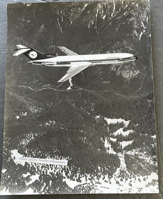 LUFTHANSA BOEING 727 EUROPA JET 7x9.5  Aviation Archive Airlines Vintage Photo