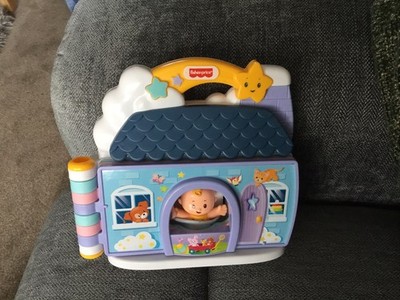 Fisher Price Little People Babys Day Story Set Pflege des Babys - Junge Baby