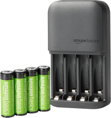 4x Amazon Basics AA NiMh Batterien, wiederaufladbar, mit Batterieladegerät