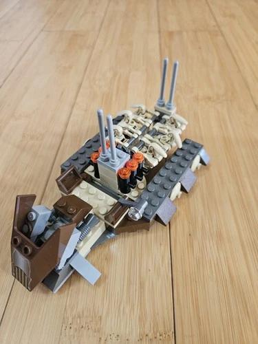 LEGO Star Wars: Battle Droid Carrier (7126): 99% Complete good condition