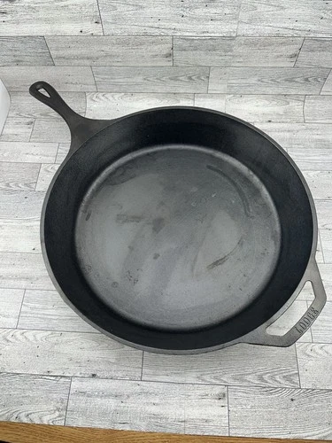 Vintage Lodge #14SK Skillet 15" Cast Iron Frying Pan USA Large Camp Fryer