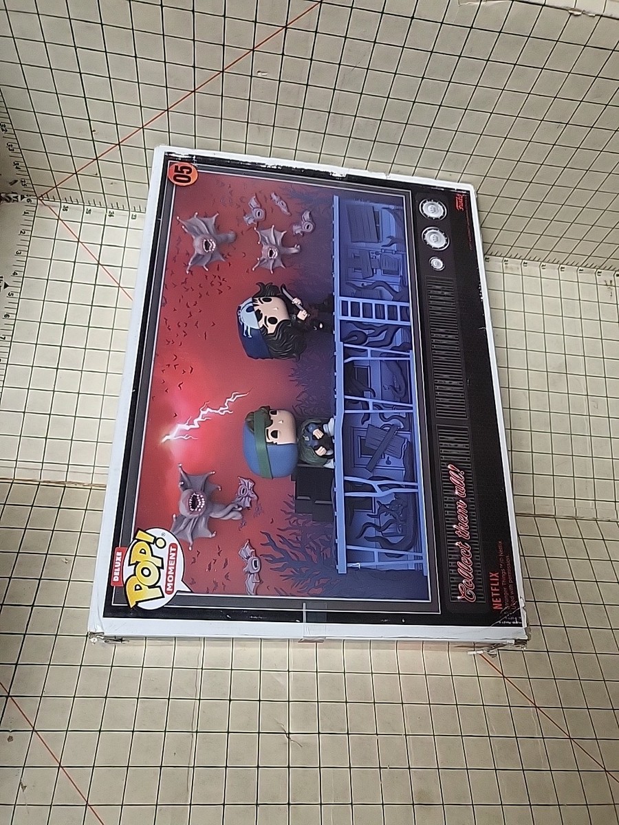 Funko Pop! Moments Deluxe with Case: Stranger Things