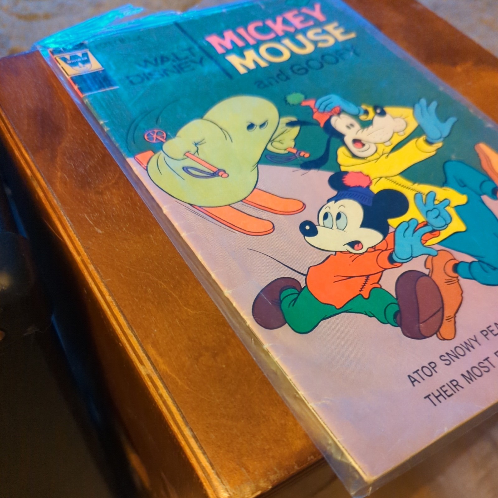 Mickey Mouse and Goofy #169 Walt Disney 1977 Whitman Comics -070-