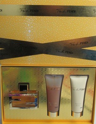 Fendi Fan di Fendi Set 50ml EDP Spray + 75ml Bodylotion / Shower Gel