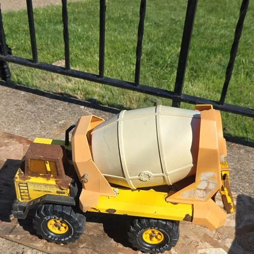 Tonka Turbo Diesel Cement Mixer Truck Pressed Steel Plastic Yellow Orange