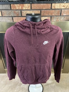 maroon nike sweatshirt womens