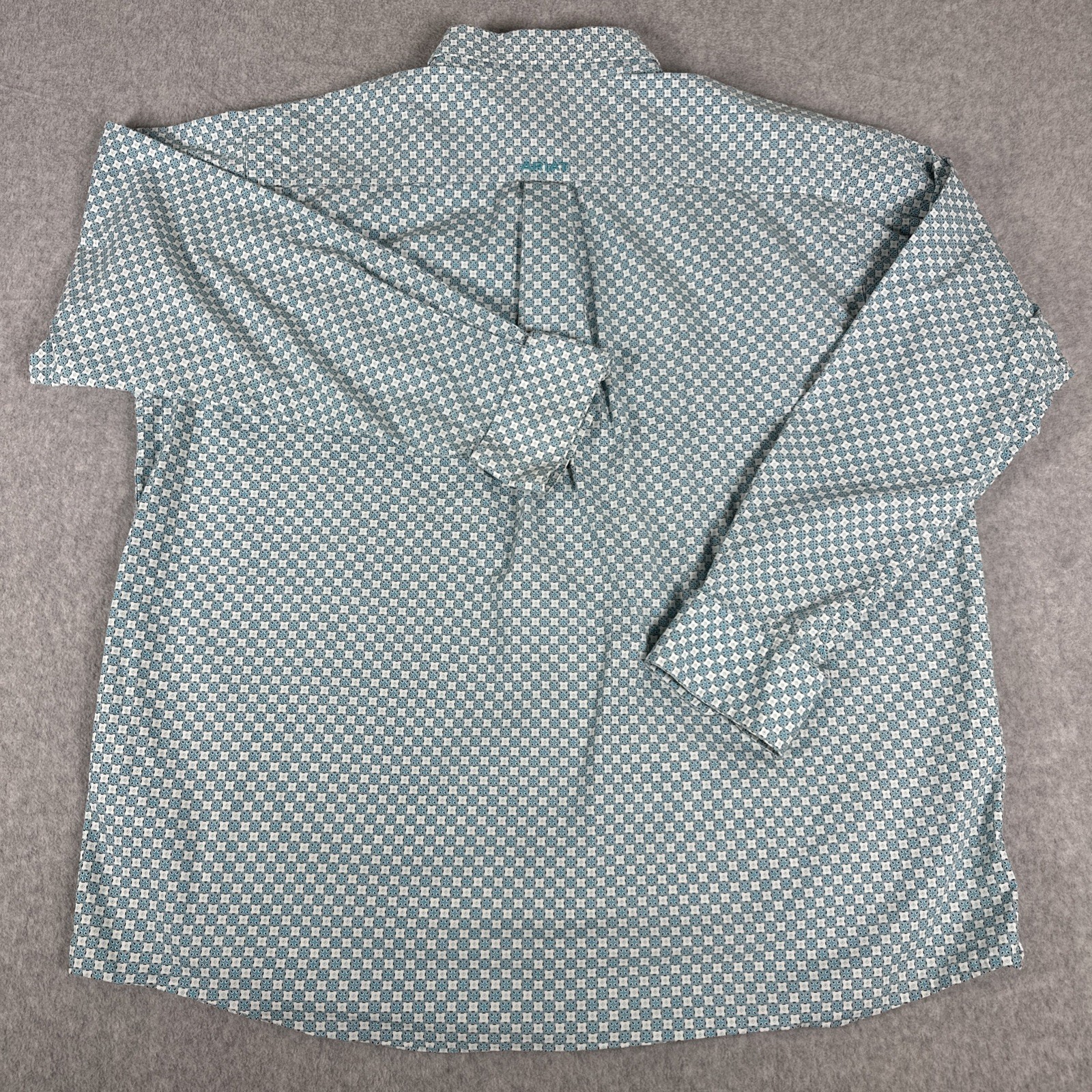 Ariat Long Sleeve Button Down Geometric Tile Prin… - image 13