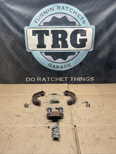 09-16 Infiniti G25 G37 Q50 Q60 Rear Right Parking Brake Hardware Set 44078-AR00A