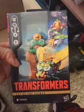 Transformers Generations Age of the Primes Deluxe Venin Action Figure