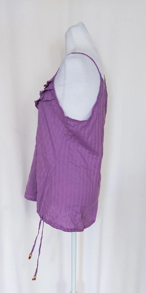 l.e.i. Camiseta sin mangas vintage con volantes y correa de espagueti púrpura talla XL Foto 3 de 4