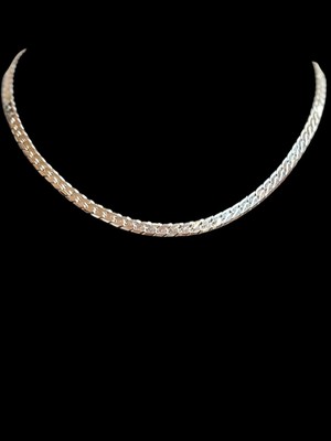 Givenchy Silver-Tone Textured Chain Necklace   Elegant Designer Jewelry