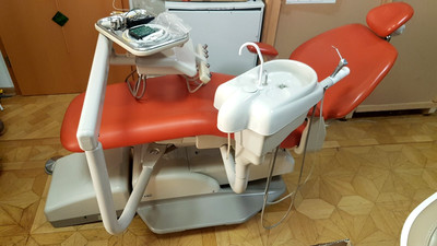ADEC 8000 Behandlunseinheit Zahnarztstuhl A-Dec  Behandlungsstuhl