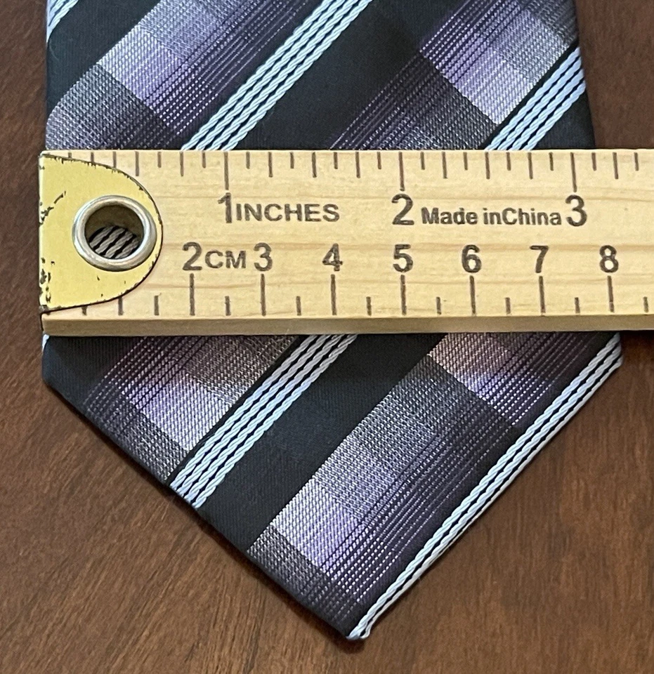 Corbata para el cuello Duomo Milano hecha a mano púrpura negra 100 % poliéster para hombre hecha en China Foto 4 de 4