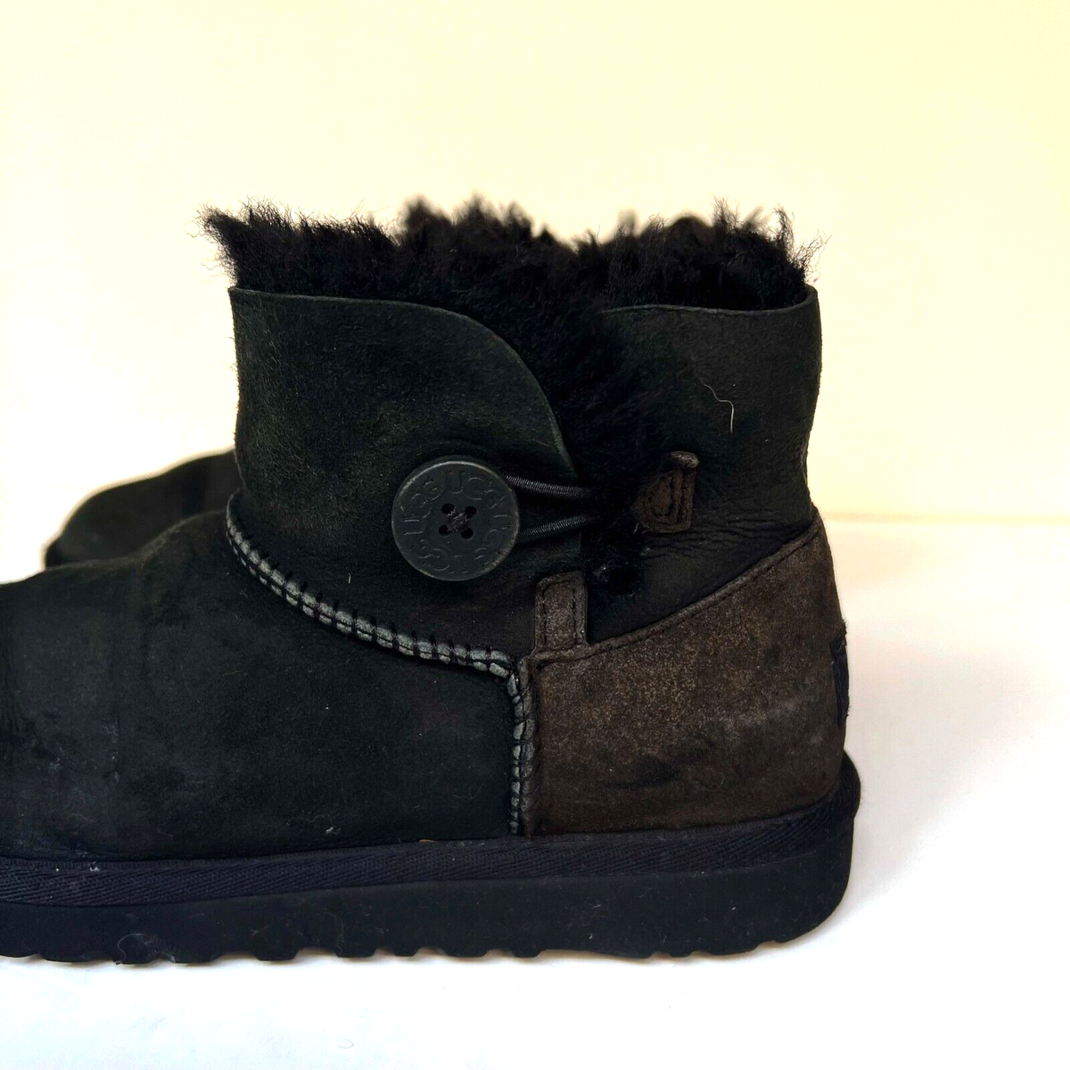 靴 UGG Mini Bailey Button Boot 1017400T-BLK_1.png?_s=RAABAB0 靴