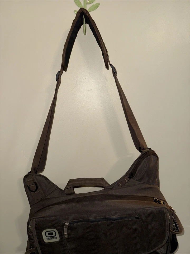 OGIO Design 嘻哈信使笔记本电脑包棕色格子吊带收纳包挎包 B-4 — 第 2/4 张图片