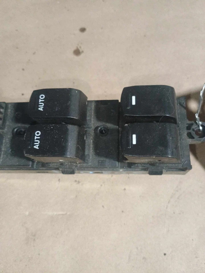 Interruptor maestro de ventana eléctrica Suzuki Kizashi 2010-2013 OEM Foto 4 de 4