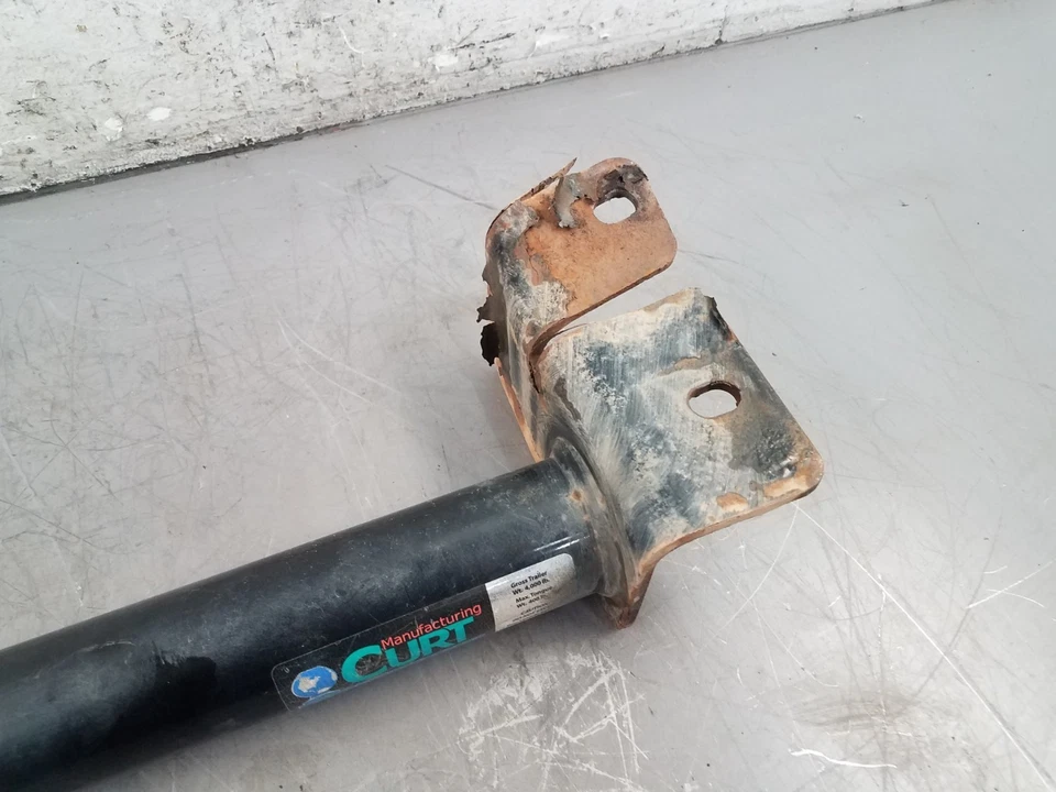 2005 Jeep Wrangler TJ Rubicon 4x4 Curt Receiver Hitch #7806 L4 - Image 3 of 4