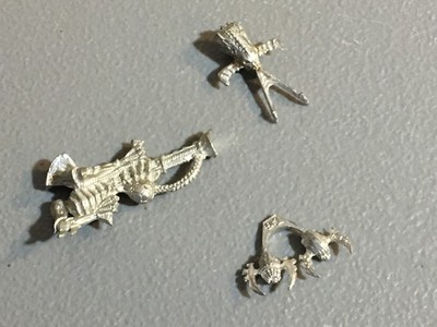 A31024 WARHAMMER 40K TYRANIDS OOP ROGUE TRADER METAL BITS LOT TYRANT GW