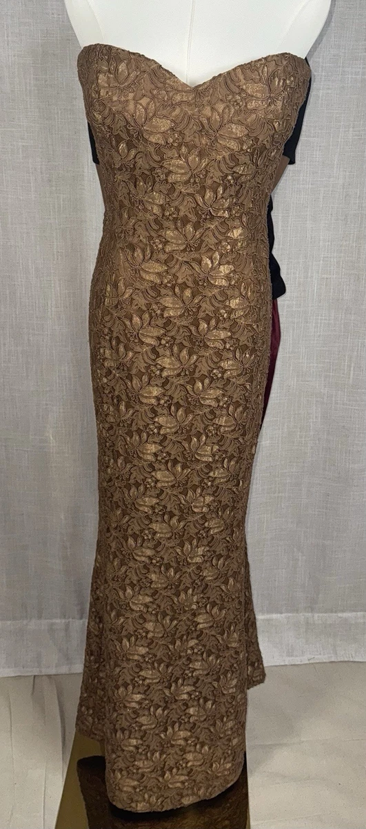 green emerald velvet dress Carmen Marc Valvo