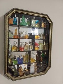 Vitrine Parfums Miniatures