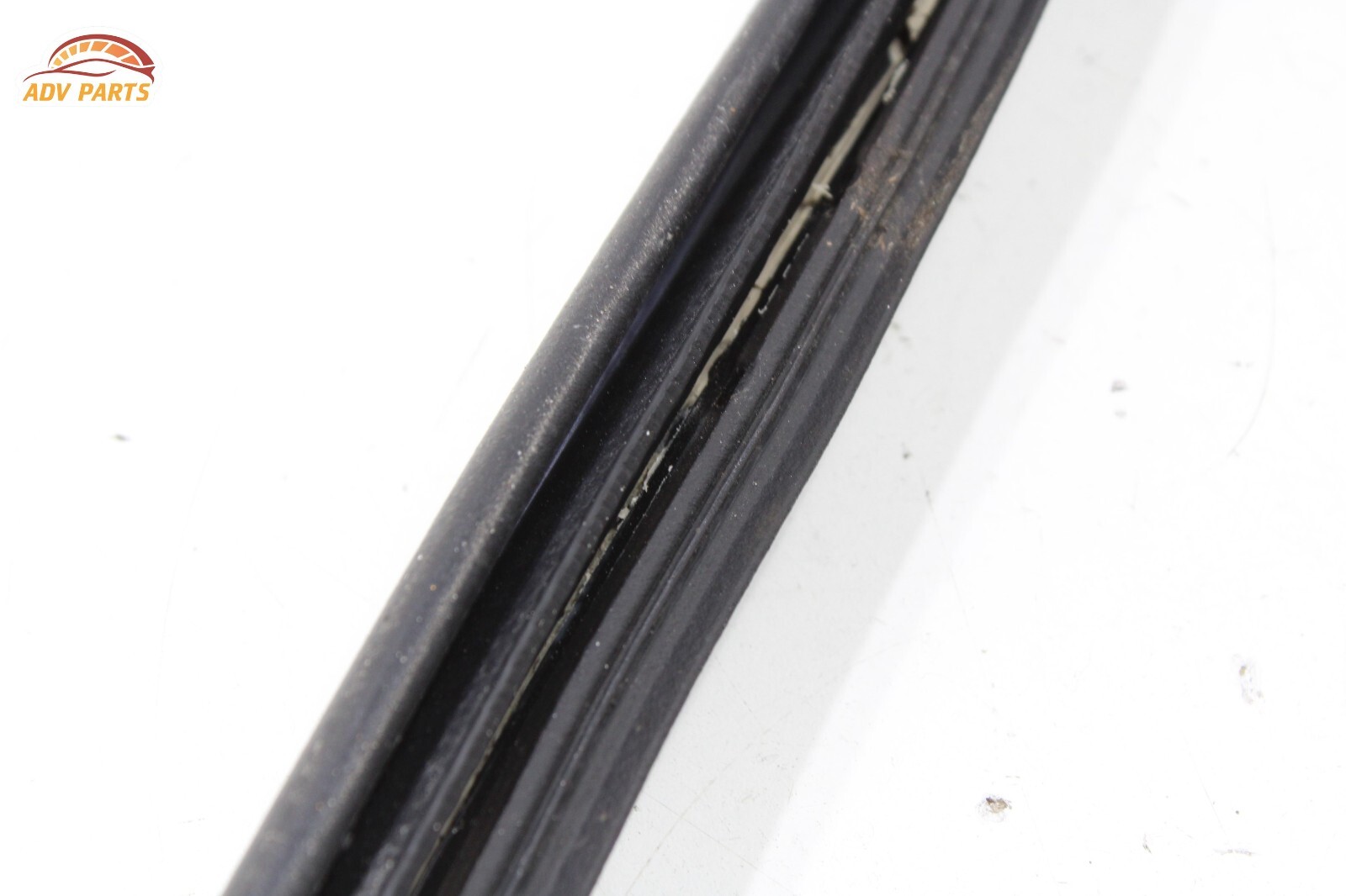 2017-20 BENTLEY BENTAYGA TAILGATE LIFTGATE BACK DOOR BODY WEATHERSTRIP SEAL OEM